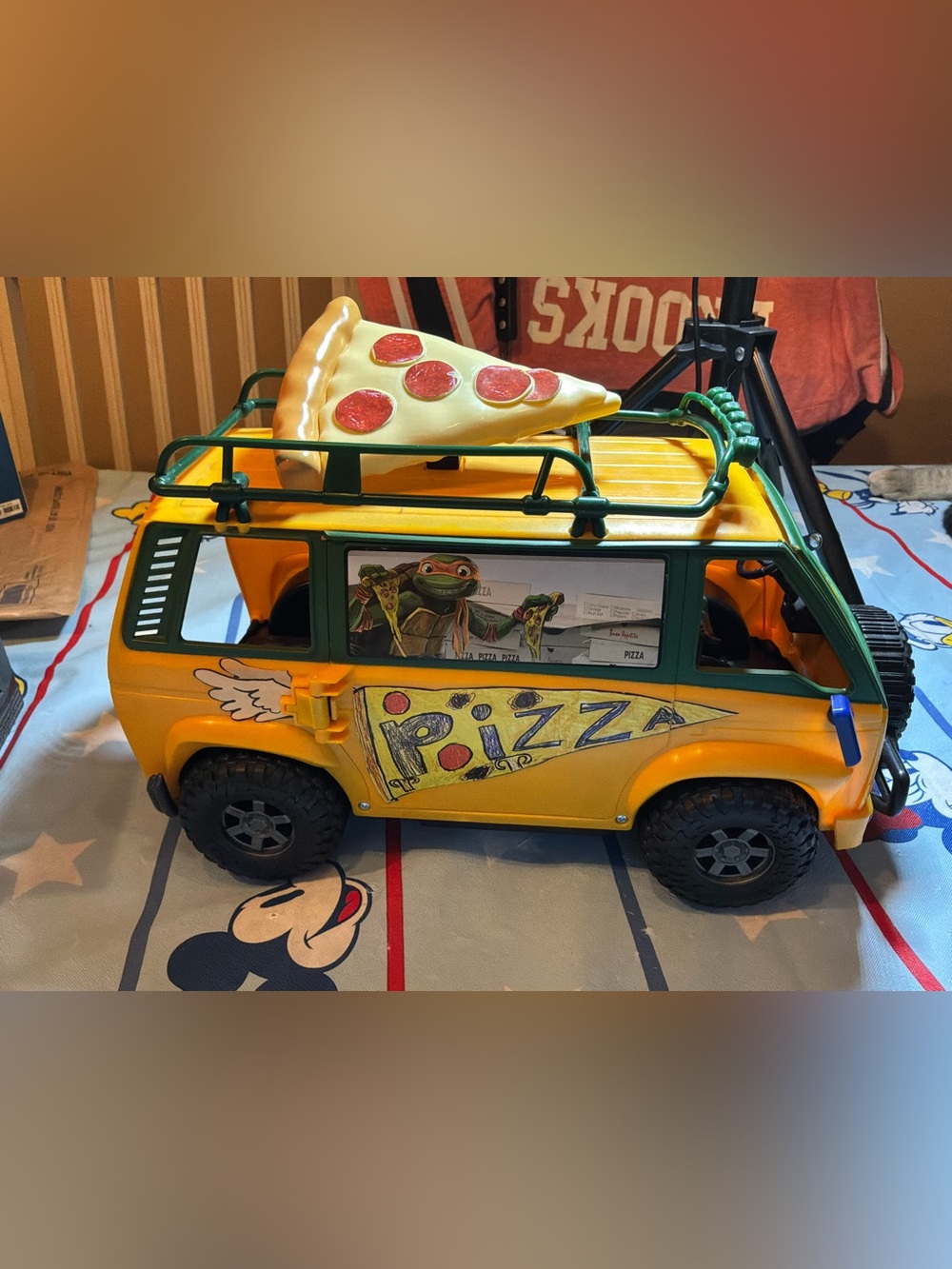 Teenage mutant ninja turtles mayhem pizza fire delivery van 2023